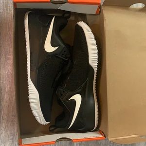Nike Women’s Zoom Hyperace 2 Volleyball Shoes